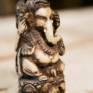 lackiertes Harz-Ganesh-Code GRES2