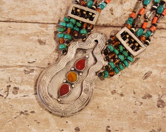 Vintage Tibetan Necklace – World Woven
