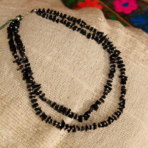 OO semi-precious stone necklace, multi-strand Indian necklace in onyx, natural semi-precious stones, ethnic necklace