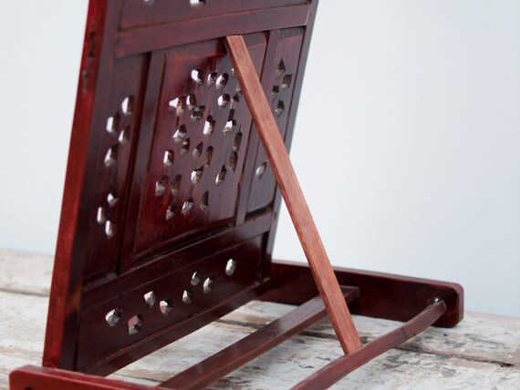 中国骨董 乾隆年楕円形小物入れ 彫刻装飾付き 木製 アンティーク 中国骨董 乾隆年楕円形小物入れ 彫刻装飾付き 木製 アンティーク