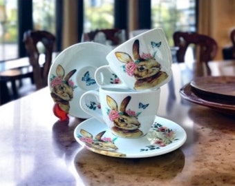 xícara de chá e pires de coelho, xícara e pires de café de coelho, coelho floral, xícara de chá de porcelana, xícara de café de porcelana
