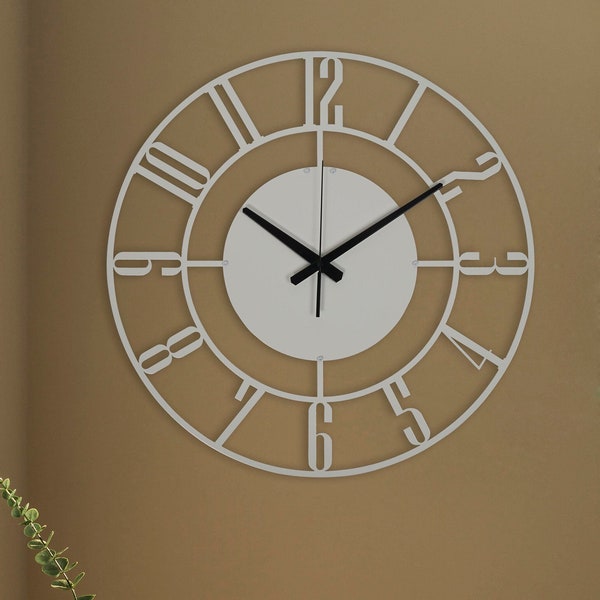 Silber Uhr, moderne Wanduhr, Stille Wanduhr, Wanduhr aus Metall, Einzigartige Wanduhr mit Zahlen, Dekorative Uhr, Laser Cut Uhr