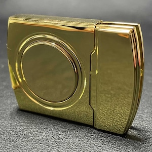 Re-Imagined Retro Tuck Buckle