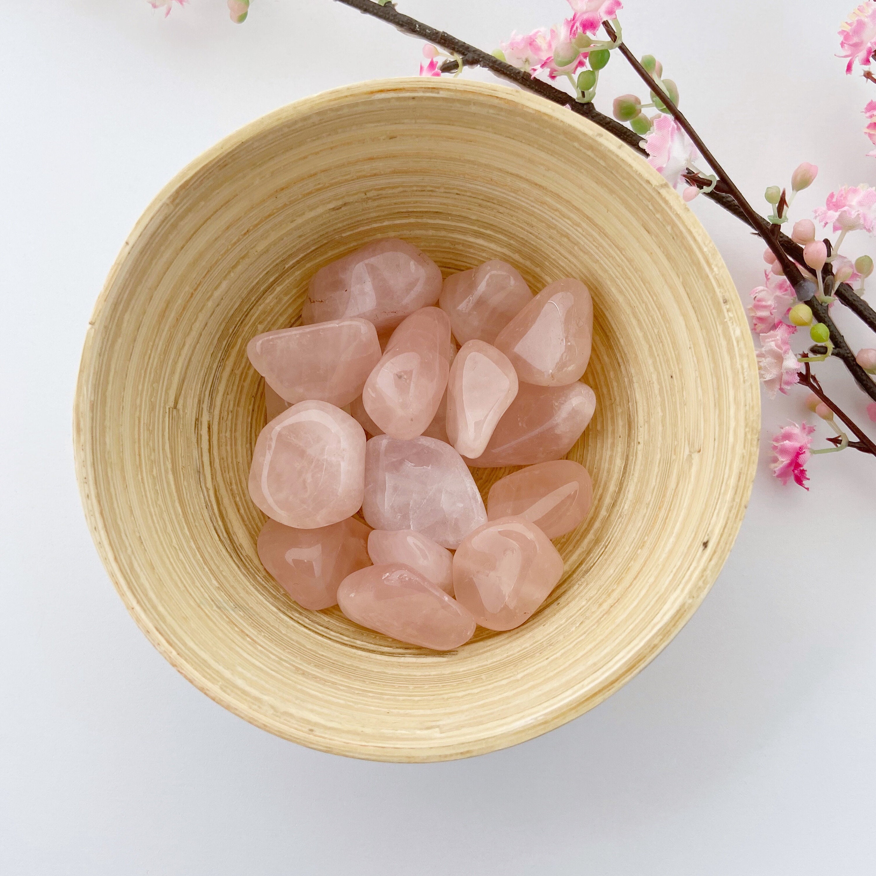 Rose quartz polished gemstones