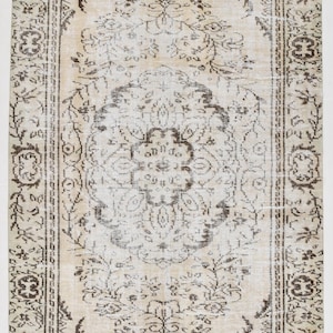 6x10 Area Rug,6x10 Soft Turkish Vintage Rug,Vintage Rug,6x10 Rugs,Handmade Turkey Rug,Beige & Brown Vintage Rug,Classic Style Rug,Antique