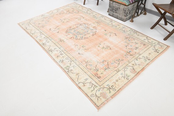 5x9 Coral Pink Greenvintage rug,5x9 turkish rug,5x9 rug,handmade wool rug,5x9 area rug,faded rug,boho vintage rug,5x9 vintage rug,5x9