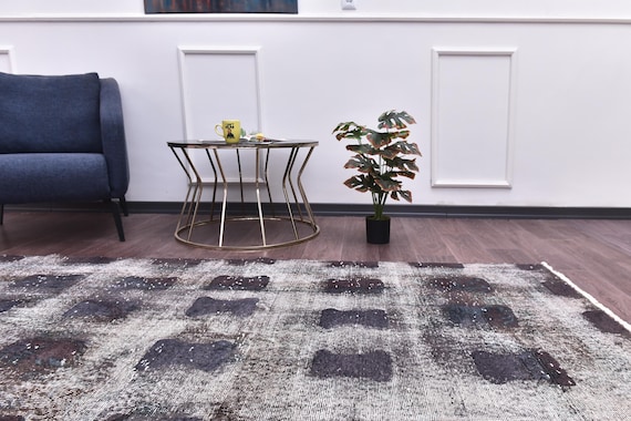 7x10 Neutral Vintage Check Design Rug, Purple Color, Outlet