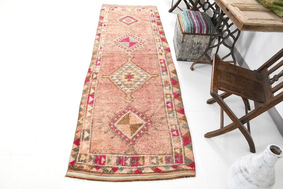 3x9 Pink Red Vintage Runner Rug, 3x9 Turkish Runner, 3x9, Oushak Handmade Aesthetic, 3x9 Runner Rug, 3x9 Vintage Runner Rugs For Hallway 57s