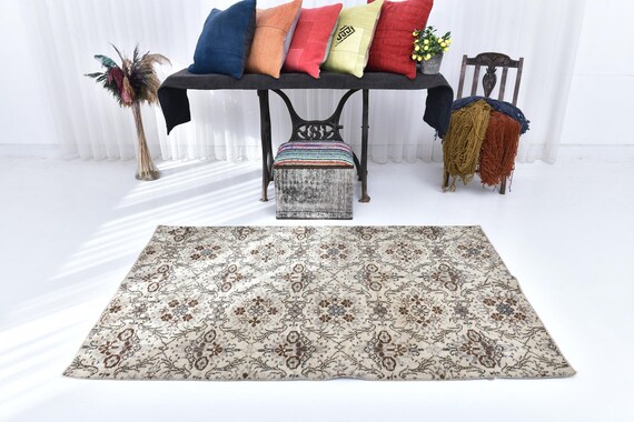 4x6 Turkish Vintage Floral Rug: Hand Woven Wool, Brown Cream