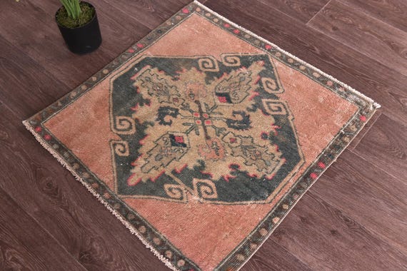 2x2 Vintage Square Doormat Rug, Salmon Green Brown Color, 2x2 Doormat Rug, 2x2 Rug, 2x2 Vintage Rug, Bedroom Rug, Accent Rug, Antique