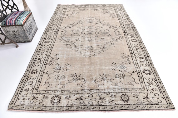 6x10 Vintage Handmade Farmhouse Wool Medallion Rug