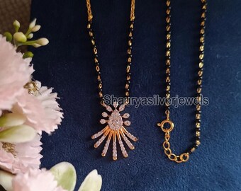 Mangalsutra de plata esterlina bañada en oro: joyería india con circonitas