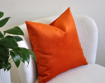 Kräftiger Oranger Samtkissenbezug: Robustes Dekokissen