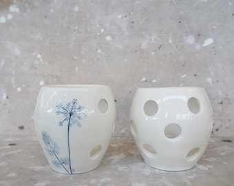 Ceramic Garlic Holder with Holes, Container for Garlic, Onions, Chili Peppers, Spice Jar, Botanical Print, White and Blue
