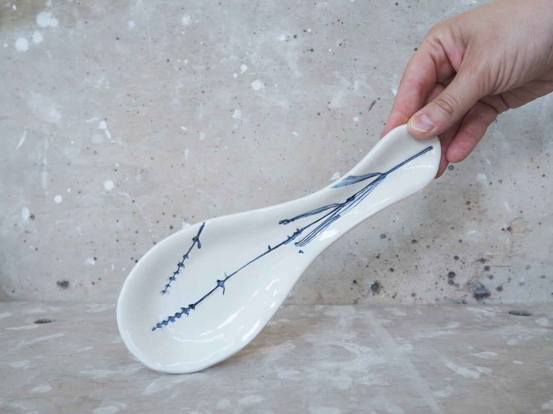 2 pezzi 2 in 1 Poggiamestolo in Ceramica,porta cucchiaino da caffè,Porta Mestoli e Posate da Cucina,Porta gioielli in ceramica,Repose per Cucchiai e Utensili,Lavabile in Lavastoviglie (Bianco