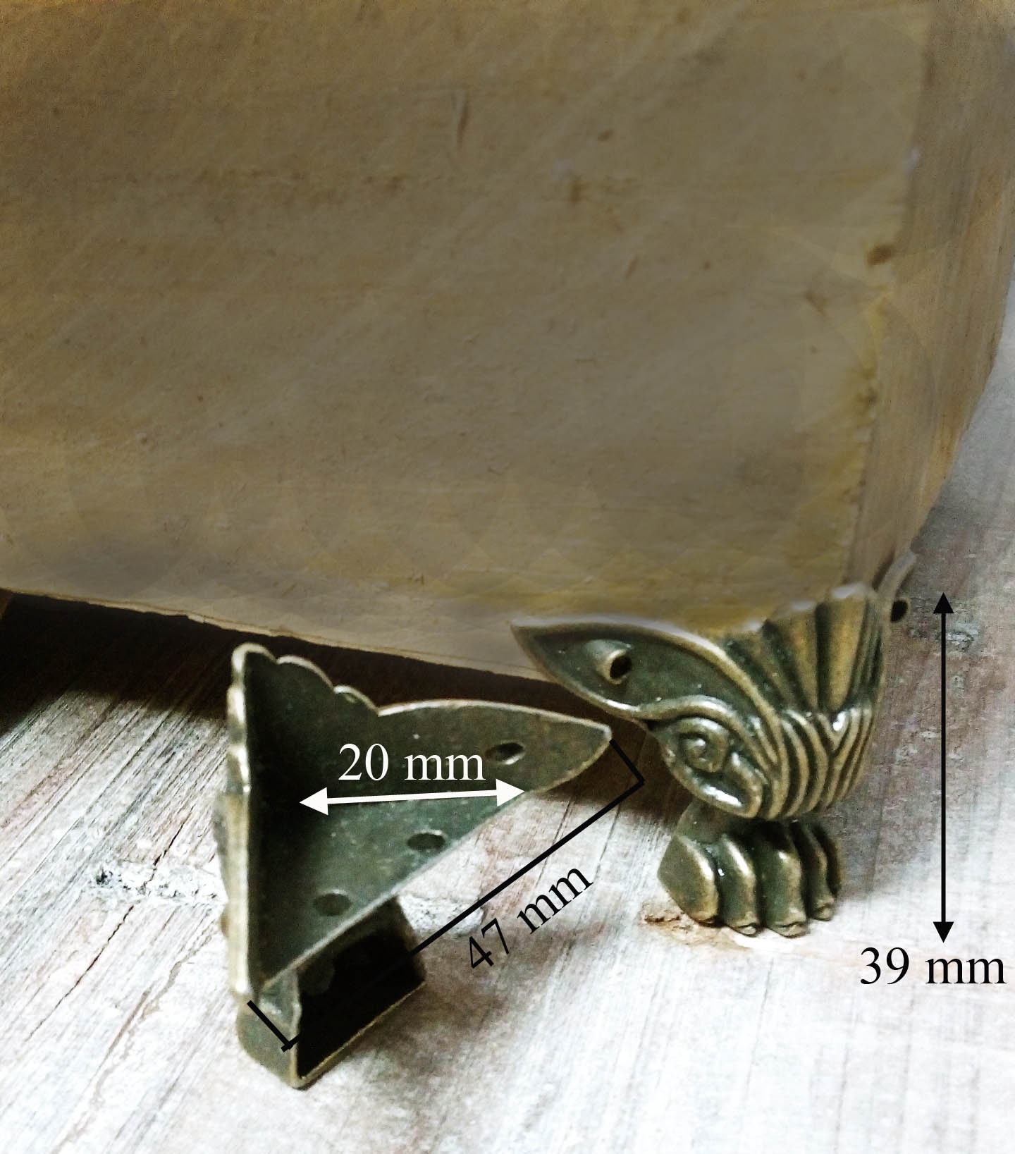 Lot de 4 Pieds Lion Pour Pot, Boîte à Bijoux ou Petit Coffre , Metal, Fer, Bronze, Jardinière Style