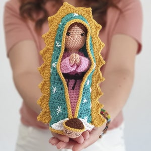 Patrón para elaborar en ganchillo una figura de la Virgen de Guadalupe. (Patrón en Español - Inglés)