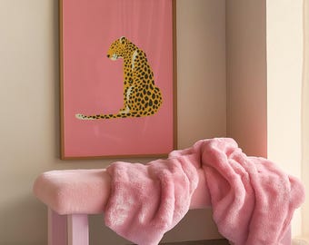 Różowy wzór lamparta: kolorowa sztuka ścienna ze zwierzętami