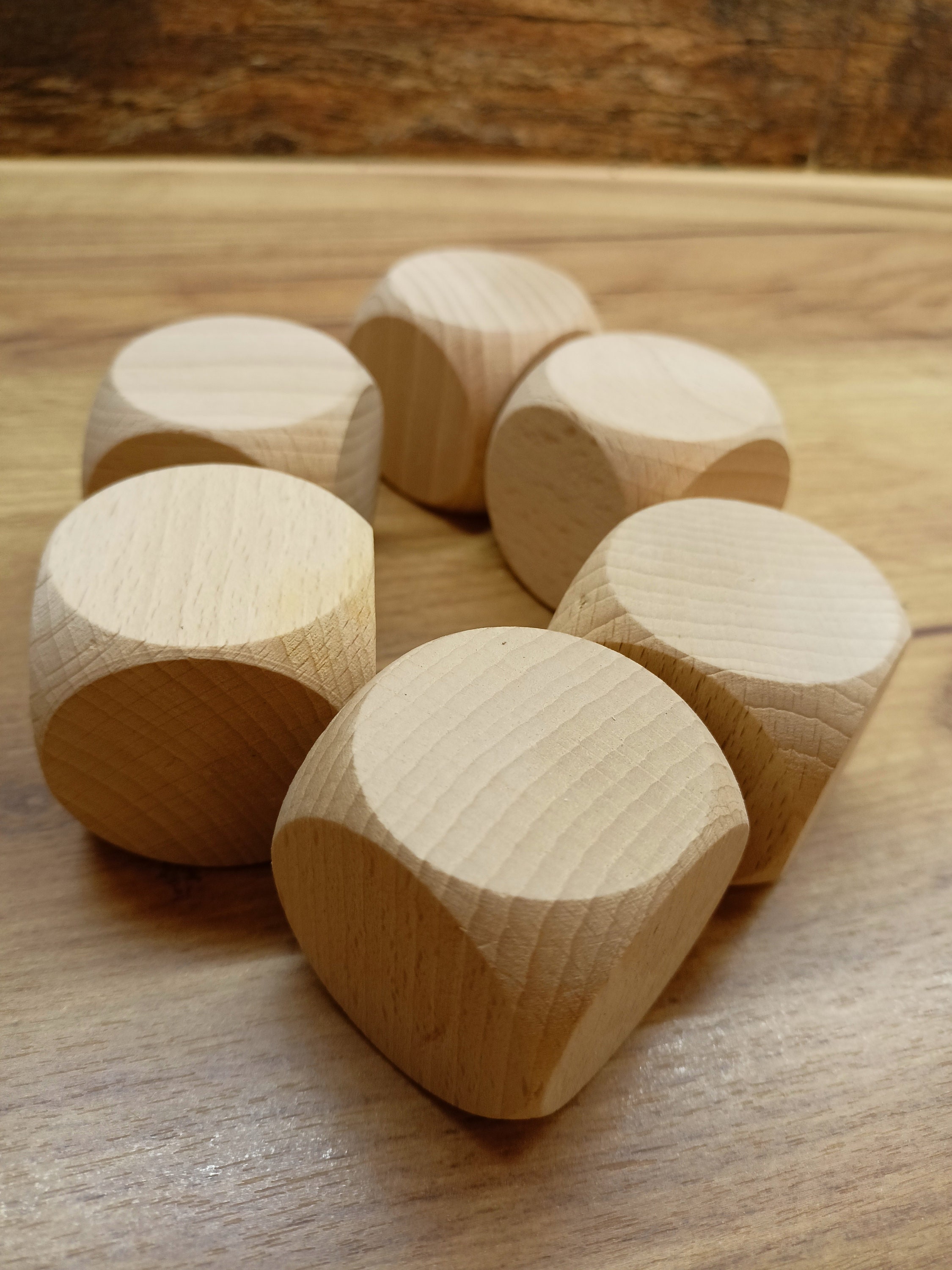 Dadi In Legno Faggio Lisci 30mm - 10 Pezzi Vuoti Non Verniciati Per Arti E Mestieri
