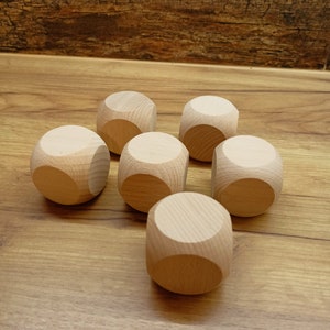 High-quality wooden dice, made of beech wood.  Set of 6 cubes 50 x 50 mm (5 x 5 cm) , smooth