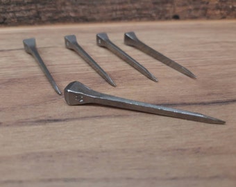 Clavos decorativos forjados a mano: clavos de acero rústico para puertas, muebles y proyectos de bricolaje (5 unidades)