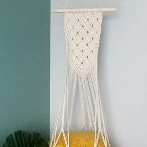 Boho-Chic Macrame Cat Bed - A Perfect Addition to Your House Décor and a Cozy Spot for Your Cat to Rest and Sleep