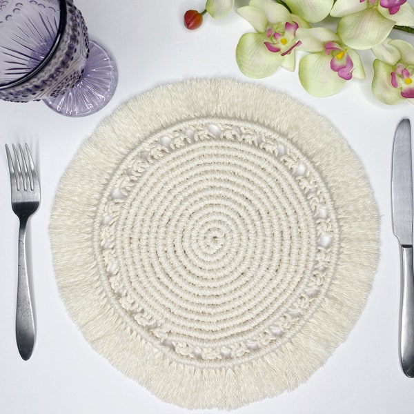 Macrame Circle Placemat | Boho Placemat | Macrame Hot Pads | Macrame Centerpiece | Large Boho Coaster | Table Dress Up | Wedding Placemat