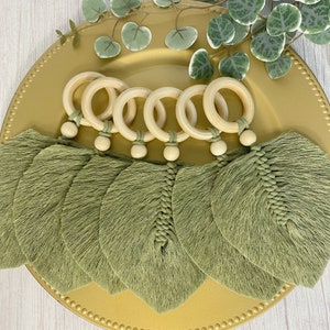 Makramee-Feder-Serviettenring-Set | Boho Makramee Feder mit Holzring | Makramee-Blatt-Serviettenring | Serviettenring aus Holz | Blatt-Serviettenring