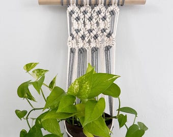 Macrame Plant Hanger, Plant Hanger home decor, Macrame Wall plant hanger, Handmade plant hanger, Plant hanger indoor decor