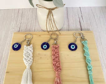 Macrame Evil Eye Keychain | Macrame Keychain | Evil Eye Amulet | Spiritual gifts | Wedding favor | Evil Eye accessories | Turkish Eye