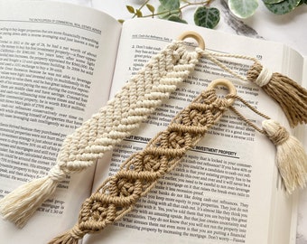 Boho-Chic Macrame Tassel Bookmark: Unique Handmade Design with Cotton Thread, Ideal Gift for Readers and Writers