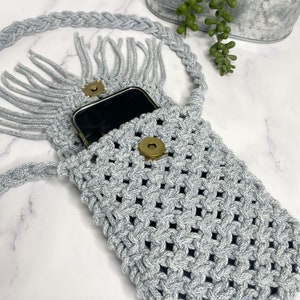 Macrame cell bag, macrame phone bag, Boho cell phone bag, phone crossbody bag, Boho phone case, handmade bag, small boho clutch