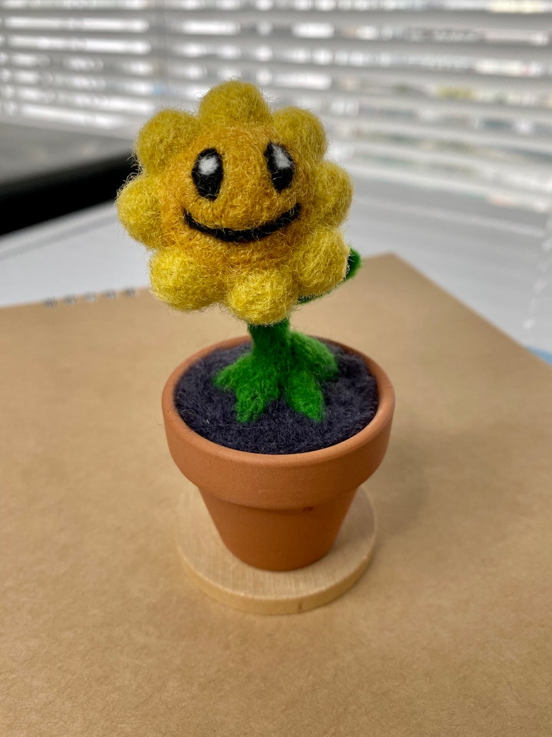 Needle Felted Peashooter and Sunflower Plant Pot Desktop Etsy