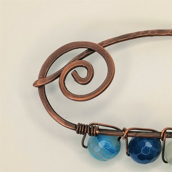 Handmade brooch in antique copper with blue quartz