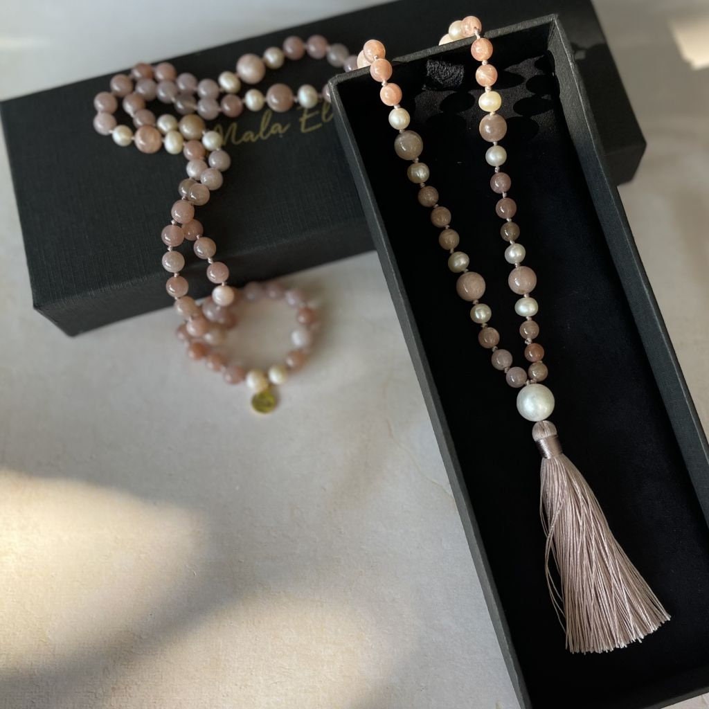 Pearl and Moonstone Mala Necklace - Etsy