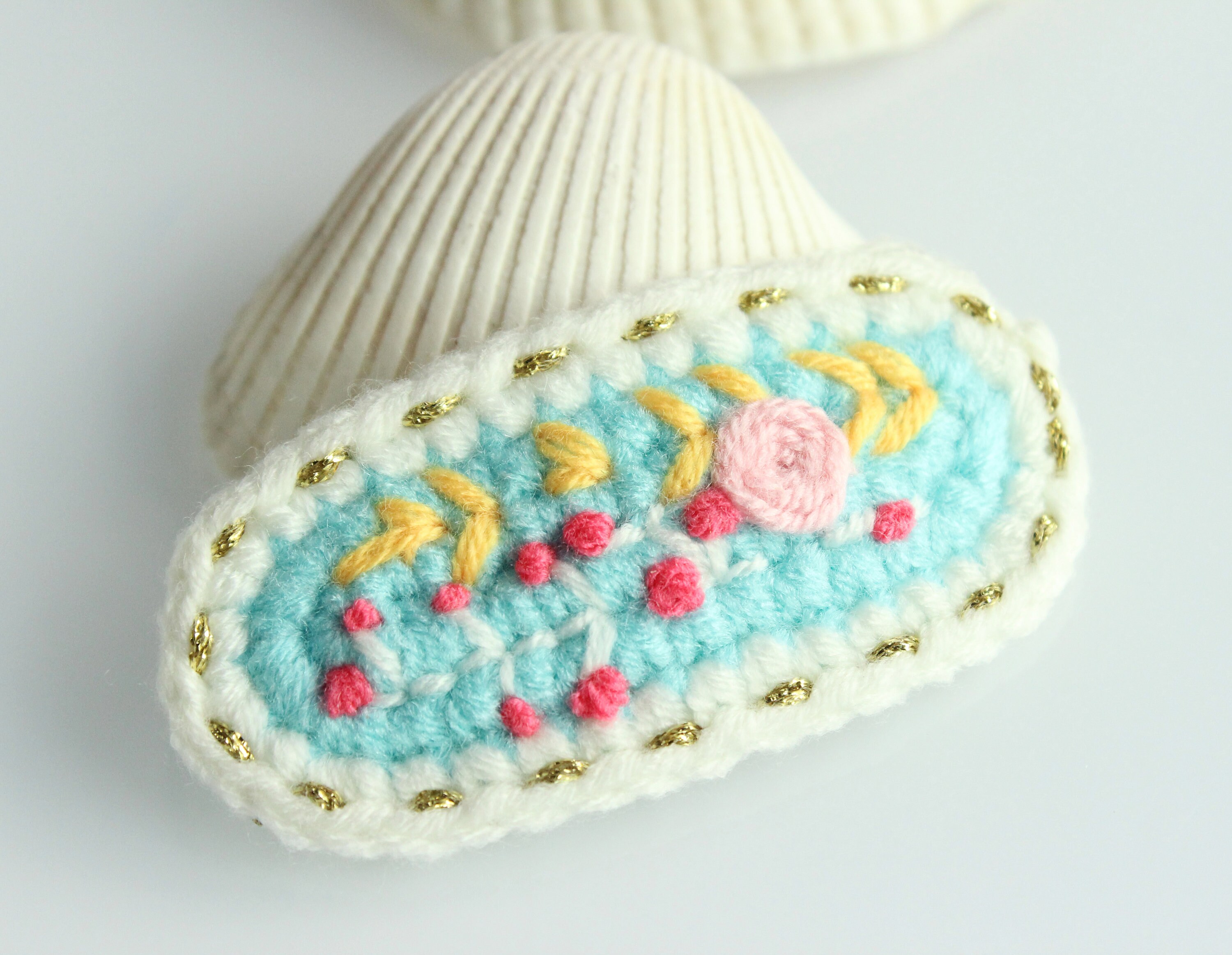 Handmade floral Knitted Crochet hair clips Etsy