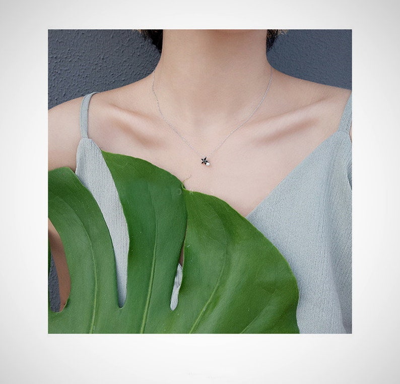 Sweet color daisy flower necklace women black zircon necklace
