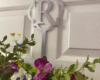 Suporte para guirlanda com monograma de metal marroquino, gancho para guirlanda com monograma de quatro folhas, cabide de porta, cabide de guirlanda personalizado, cabide de porta