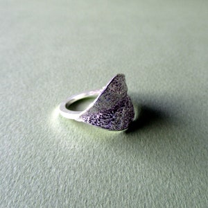 Corrugated leaf ring in sterling silver, Statement textured nature ring, Designer wrapped leaf birthday ring image 2