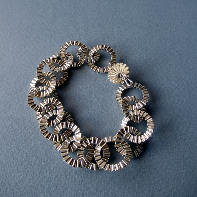 Designer Corrugated silver bracelet Valentine/'s gift Folded Handmade Gift for women Sparkle chunky chain silver bracelet Pleated
