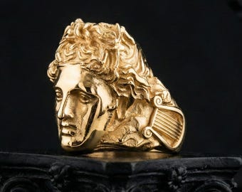 Anillo Apolo de oro de 14 quilates, diseño de mitología griega, joyería llamativa y esculpida.