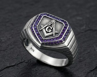 Anillo masónico para hombre de plata de ley 925 con gema de amatista.