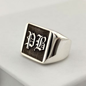Anillo de sello cuadrado, Anillo inicial de hombre, Anillo inicial de mujer, Anillo de sello de monograma, Anillo inglés antiguo, Anillo personalizado, Anillo de plata personalizado