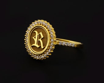 Anillo con inicial de oro macizo de 14 k: joyería con monograma personalizado