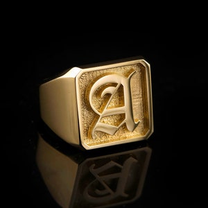 Solid Gold Ring, Solid Gold Initial Ring, 14K Solid Gold Monogram Signet Ring, Men&#39;s Personalized Ring, Custom Gold Ring, Old English Ring