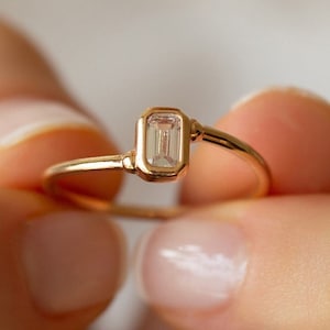 14k Solid Gold Baguette Ring, Dainty Baguette Gold Ring, Solitaire Ring, Minimal Promise Ring, Minimal Wedding Band, Gold Baguette Ring