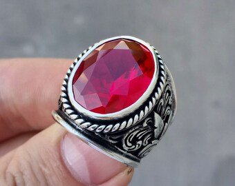 Handmade 925 Sterling Silver Men&#39;s Ring: Natural Ruby Stone
