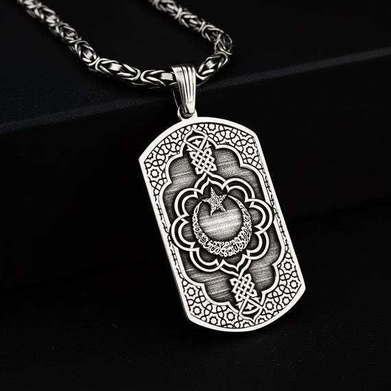 Silver Islamic Jewelry Pendant Basmala Crescent Star Design for