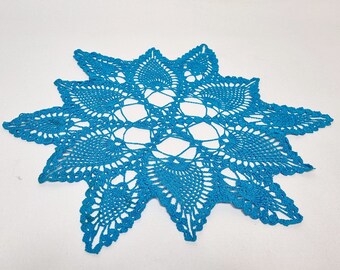 Blue crochet doily / Crochet doily gift / Vintage decor / Vintage crochet doily