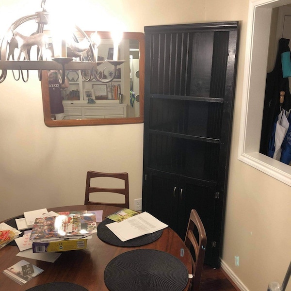 Corner kitchen/dining room hutch